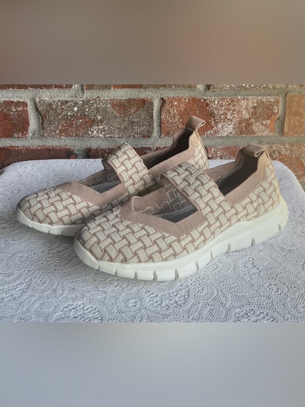 Bernie Mev Women's Comfi Flat Shoes - size 7